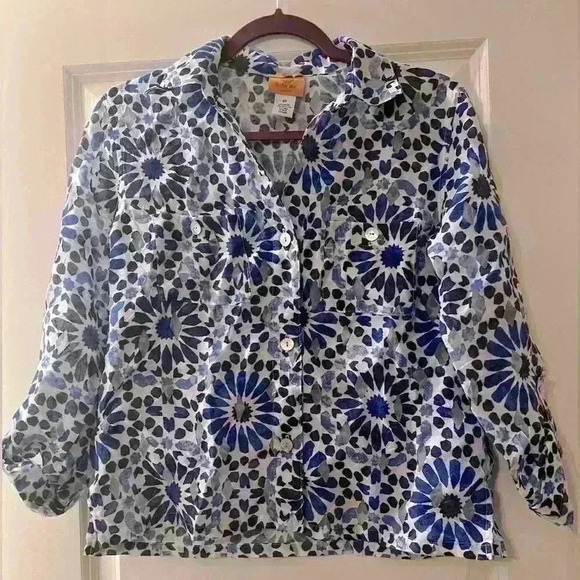 6P gorgeous blue and white button up blouse - Picture 1 of 11